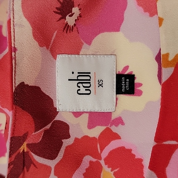 Cabi Footloose Cami Tank Top Floral Sleeveless Ruffle Neckline Flowy XS - Picture 8 of 10